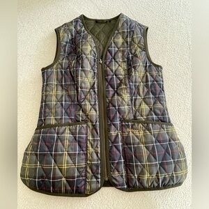 Barbour Quilted Vest in Black with Yellow & Red Tartan